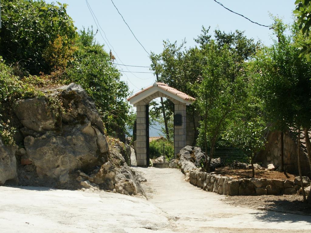 Paradise House Skadar Lake Karuc Экстерьер фото